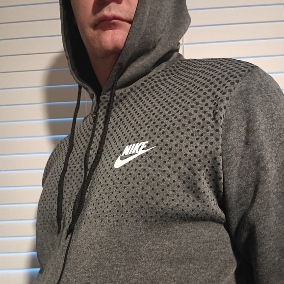Cozy 2 piece Men's Nike Winter Sweatsuits... - Picture 5 of 6